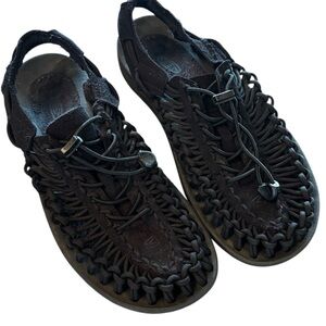 Keen Women’s Black Uneek Sneaker Sandal, size 10, Comfort Flex Breathable Hiking